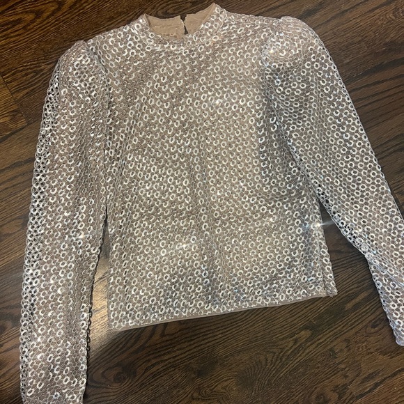Camila Coelho Sparkling Holiday Top (Size Medium) - Picture 7 of 8